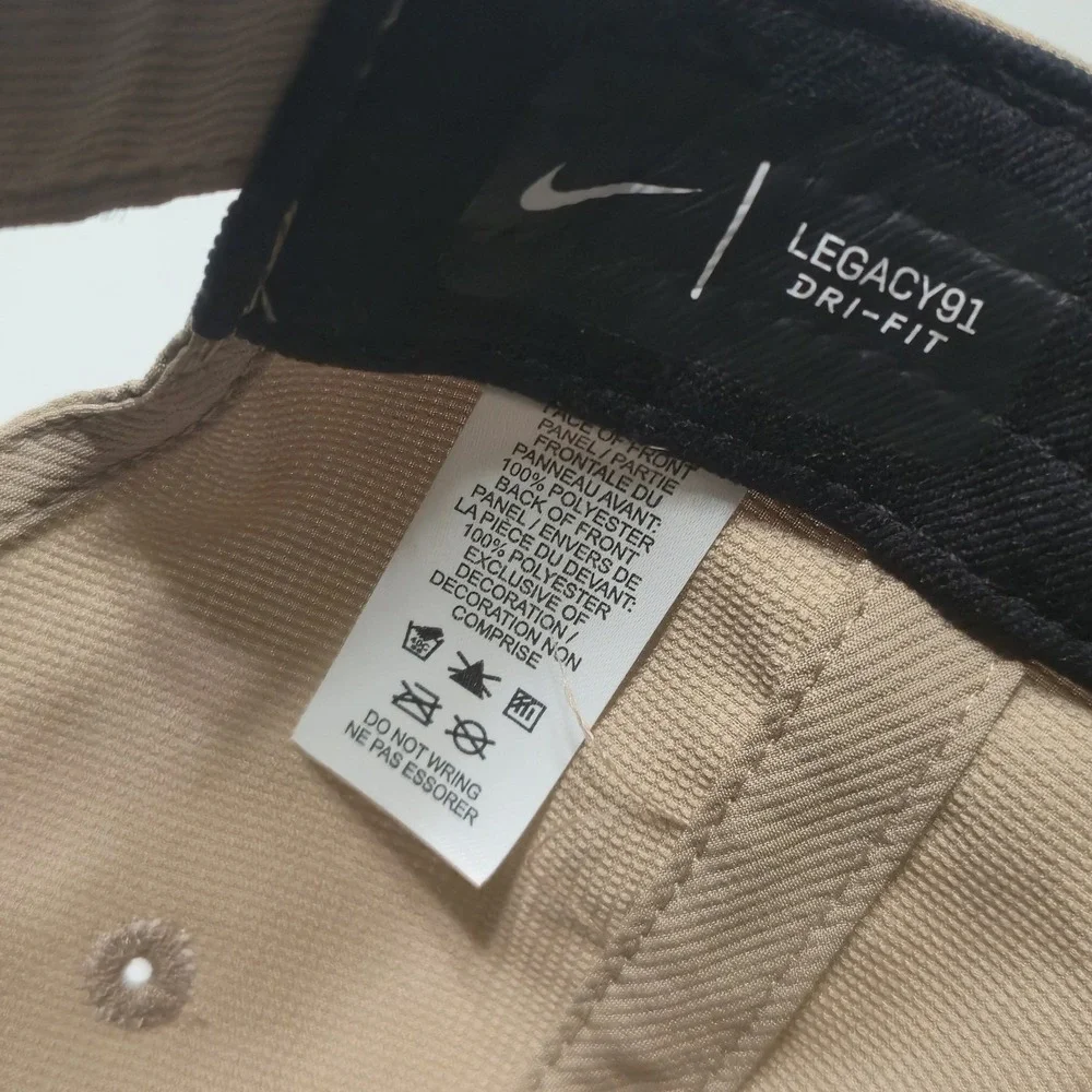 Nike Georgia‎ Bulldogs Khaki Adjustable Hat Cap NCAA 